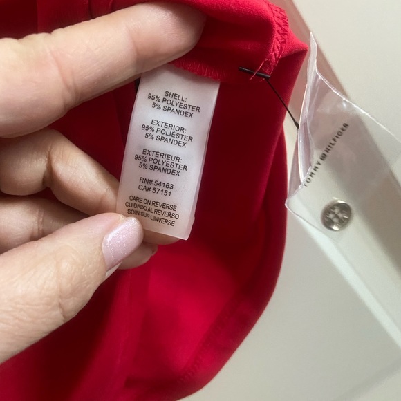 NWT Tommy Hilfiger Shirt - Picture 4 of 4